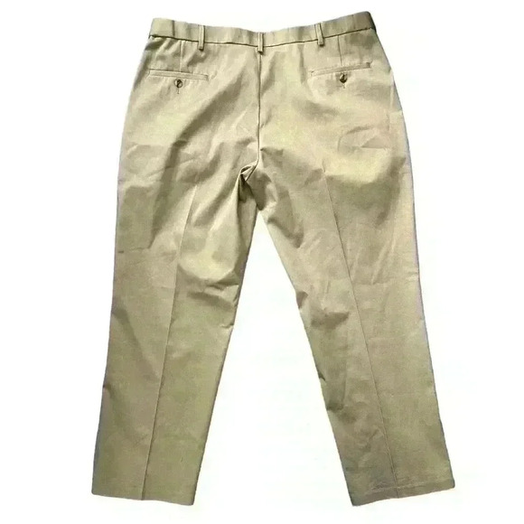 Haggar Men's Classic Fit Iron-Free Premium Khakis 40 x 30 Beige Light‎ Brown - Picture 9 of 9